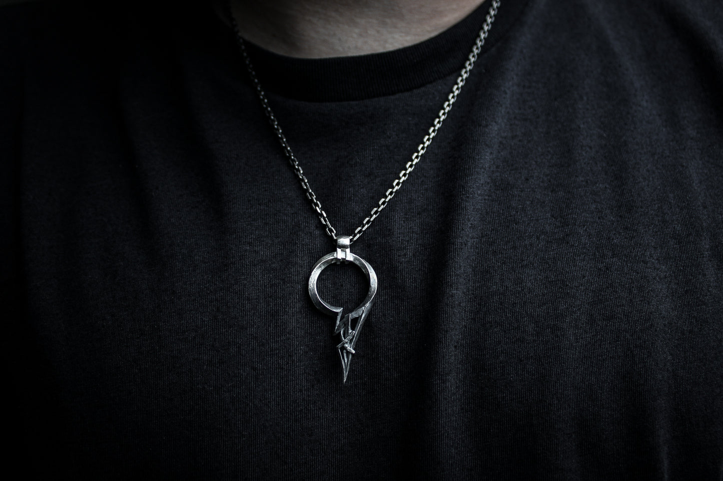 [TWO TONE] INVERSE GAIN PENDANT