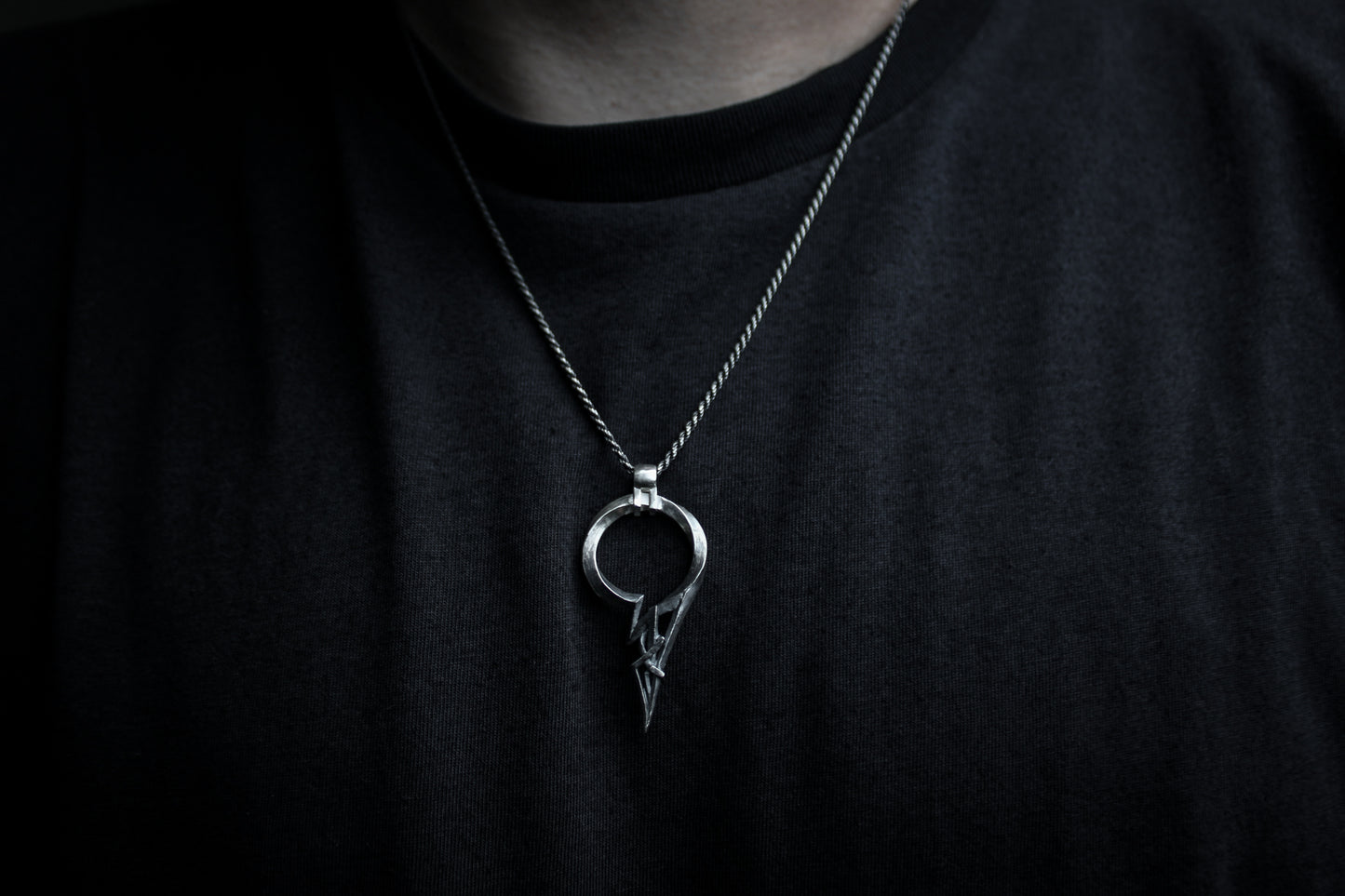 [TWO TONE] INVERSE GAIN PENDANT
